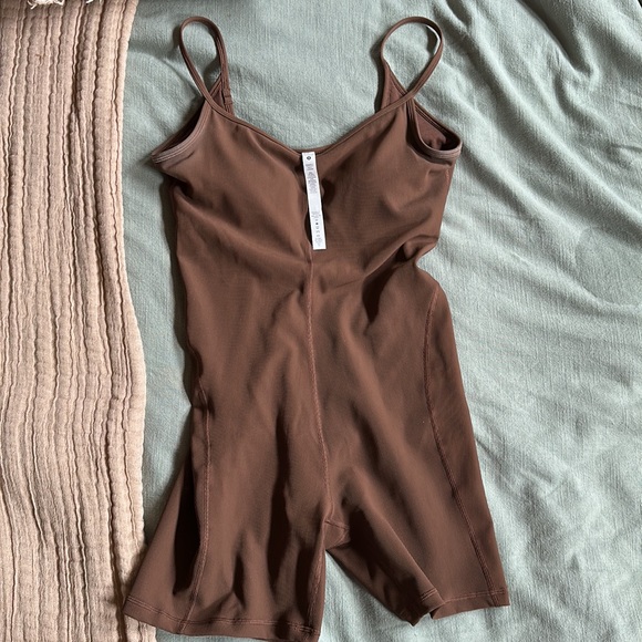 Lululemon Ribbed Contoured Unitard 6” *Online Only Size 10 - Picture 2 of 6